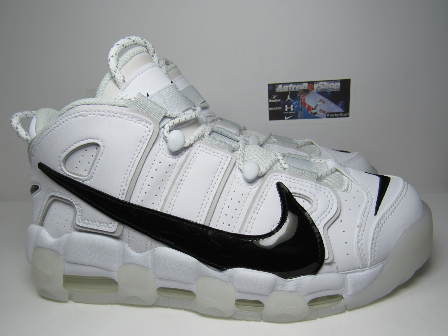 PIPPEN AIR MORE UPTEMPO COPY PASTE WHITE EN CAJA