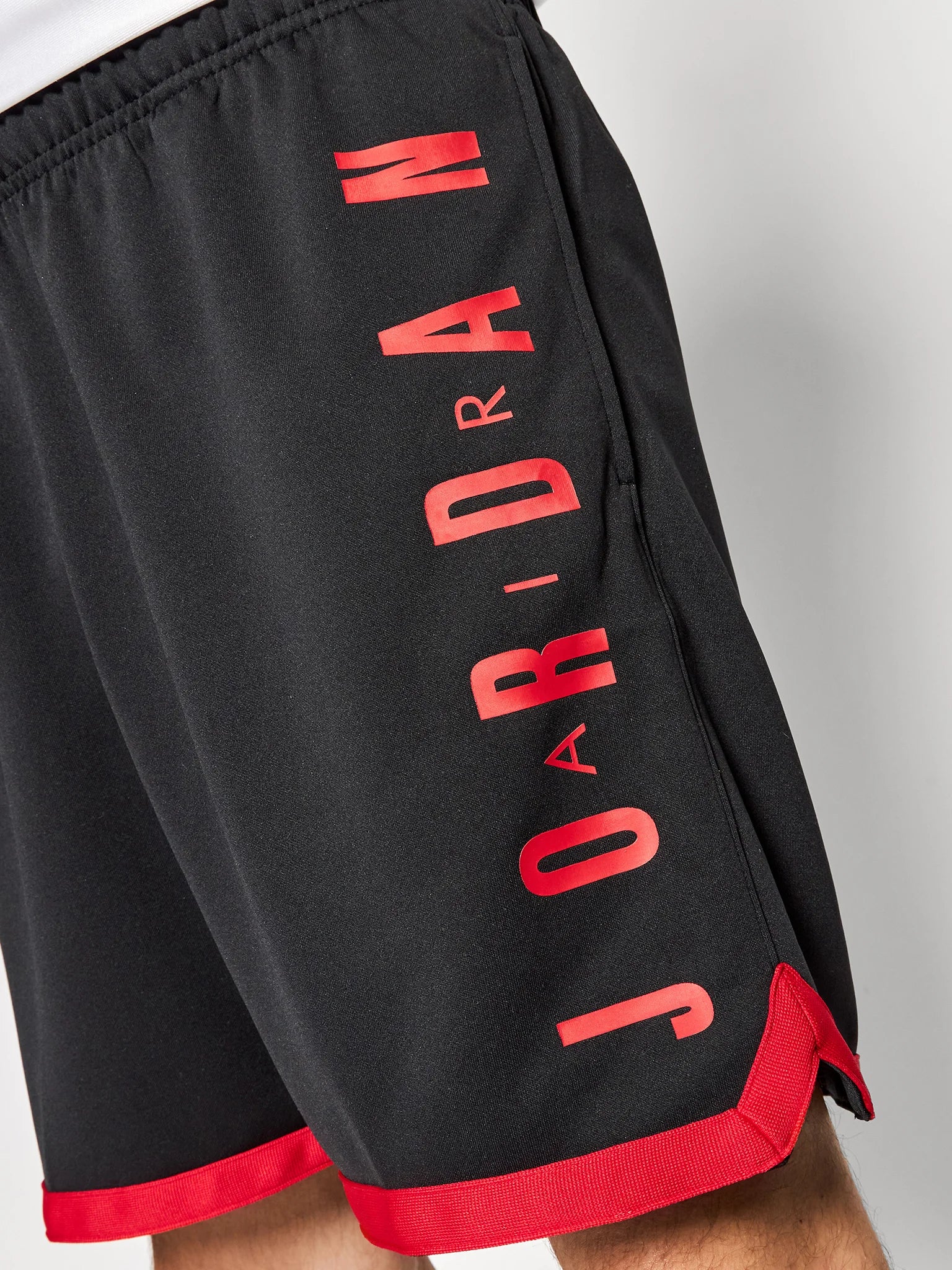 SHORT AIR JORDAN GFX BLACK RED ASTROBOYSHOP SNEAKER STORE